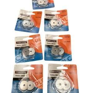 Fiskars Straight 28mm Rotary Blades Twin Pack 9541