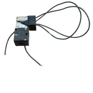 MAC Valves 45A-AA1-DAAA-1CM 4-Way Solenoid Valve 120VAC 1/8 NPT