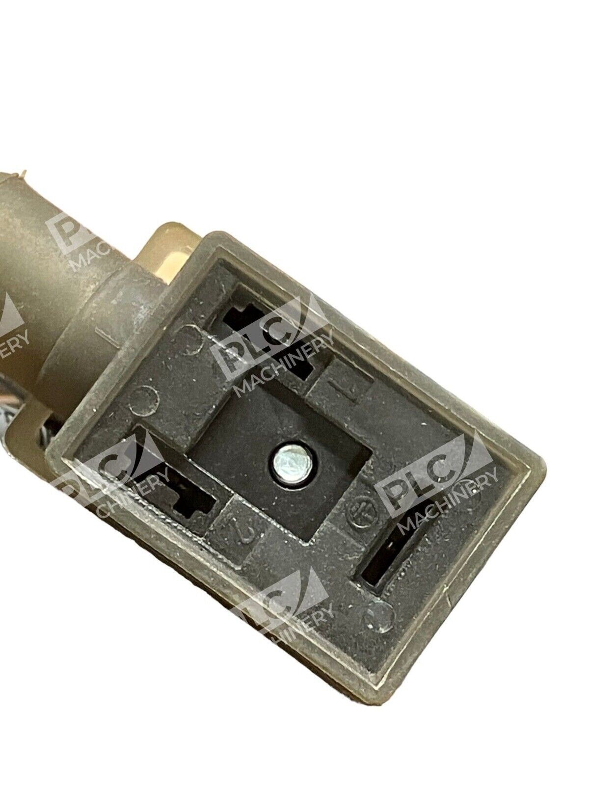 Turck U-62657 LED Version VIS 2-D653-5M Cordset - Image 7