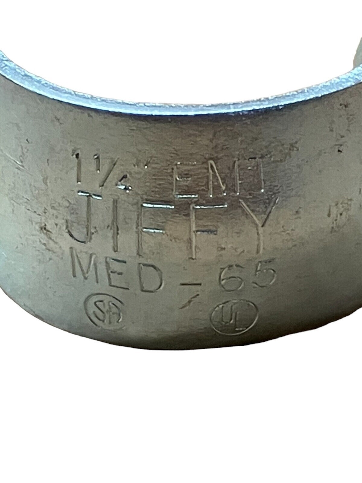Minerallac MED 65 Medium Jiffy Clips 1-1/4" EMT Conduit (Box of 100) - Image 5