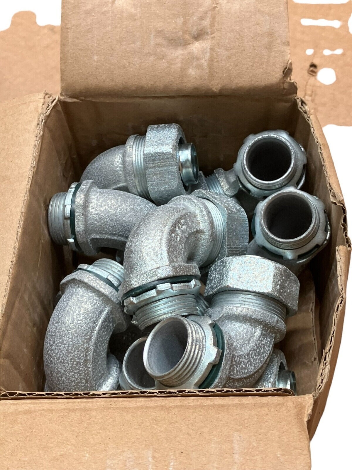 Bridgeport 471-SLT 90 Deg Liquid Tight Connector 3/4" (Box of 10) - Image 3