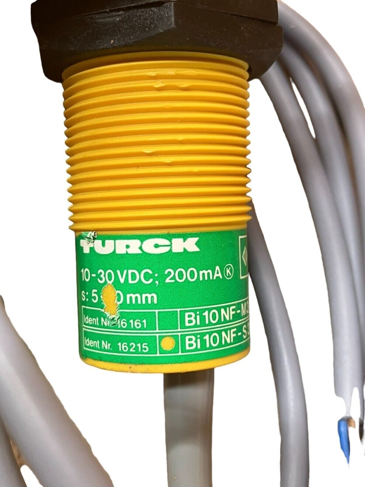 Turck Bi 10NF-S30-AN6X DC Cable Ferrite Barrel - Image 3