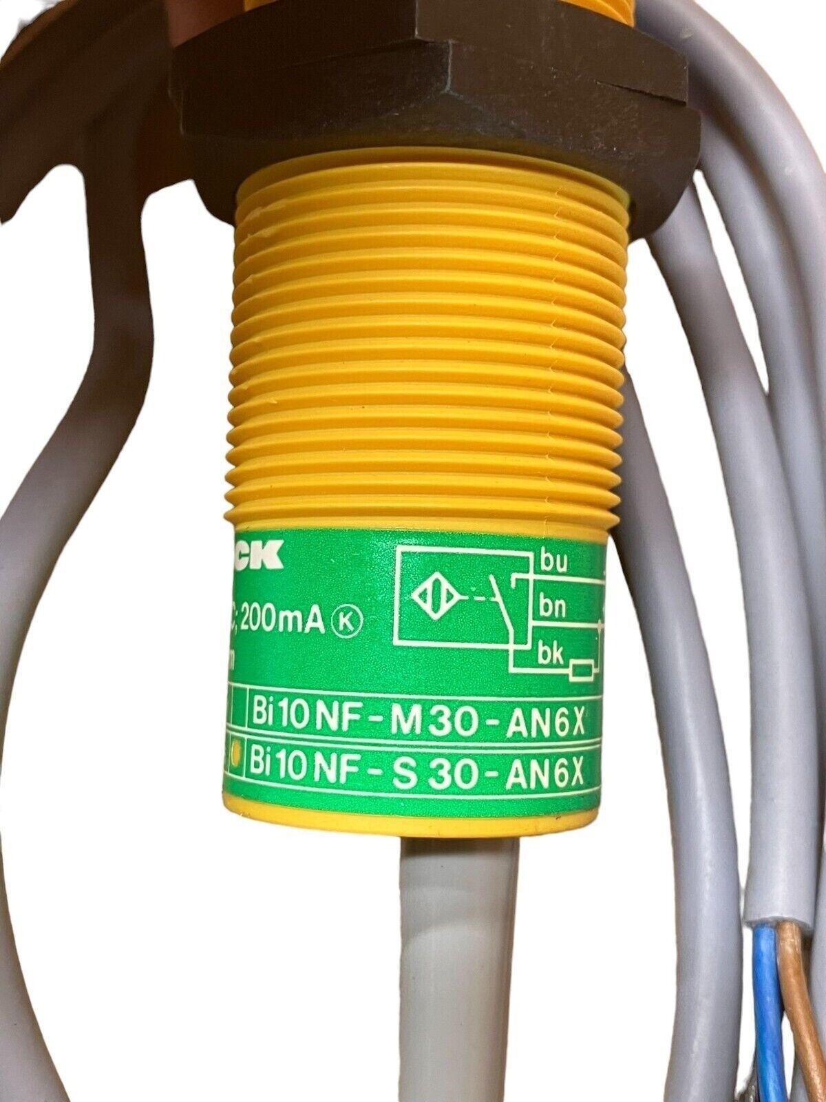 Turck Bi 10NF-S30-AN6X DC Cable Ferrite Barrel - Image 4