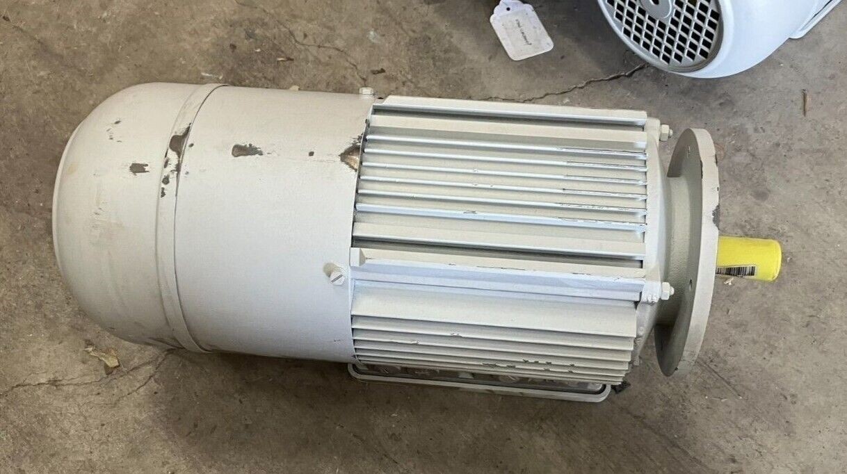 Lenze 3-Mot EN60034 MDSMABS090-32B Servo Motor - Image 4
