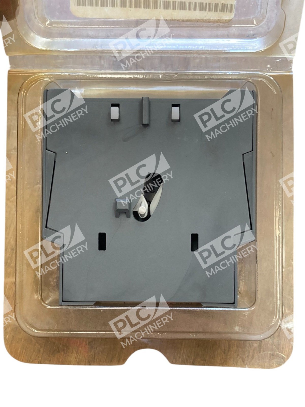 ABB 212138 1SBN030100R1000 Mechanical Interlock VM5-1 - Image 4