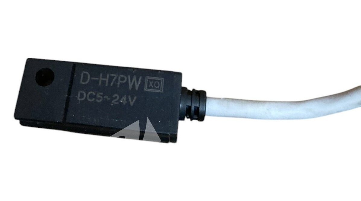 SMC DC5 ~24V Solid State Auto Switch D-H7PW - Image 3