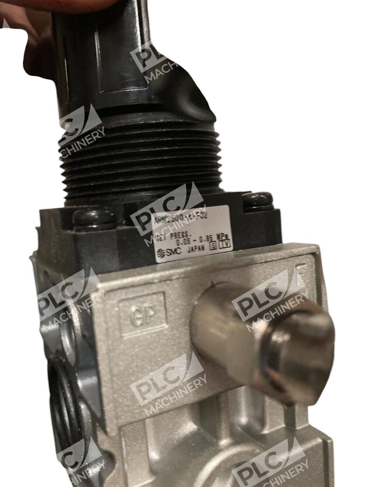 SMC Regulator Manifold With Gauge ARM2500-A-F02 - Image 3