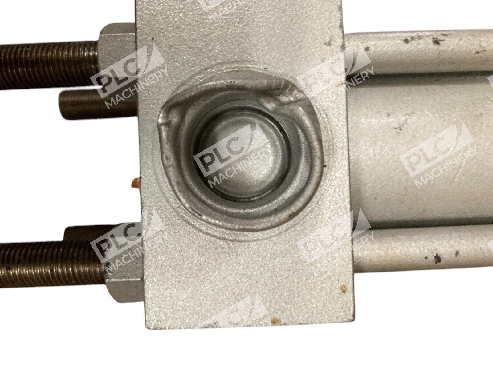 Milwaukee Cylinder 1.5" Bore 5" Stroke 3000PSI 1.5" H-13 5" - Image 5