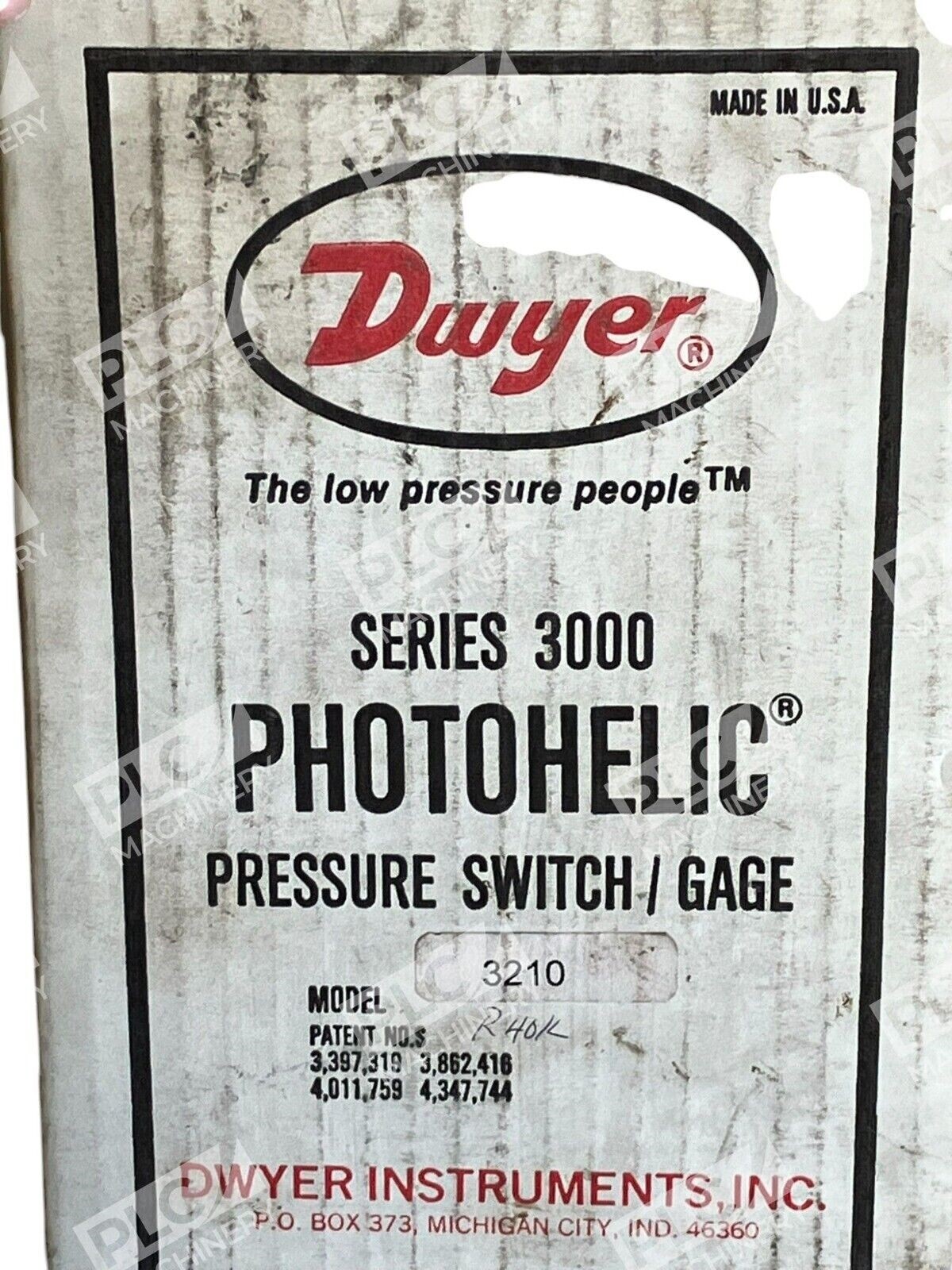 Dwyer Sweries 3000 Photohelic Pressure Switch Gage Model 3210 - Image 3