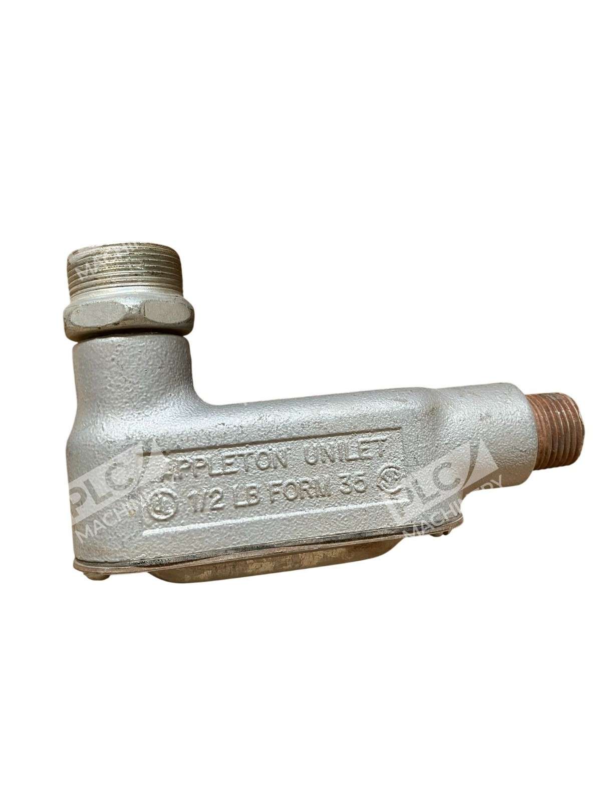 Appleton Electric O-Z Gedney 1/2" - Appleton 1/2" LB Conduit Body with O-Z Gedney 1/2" Outlet Co