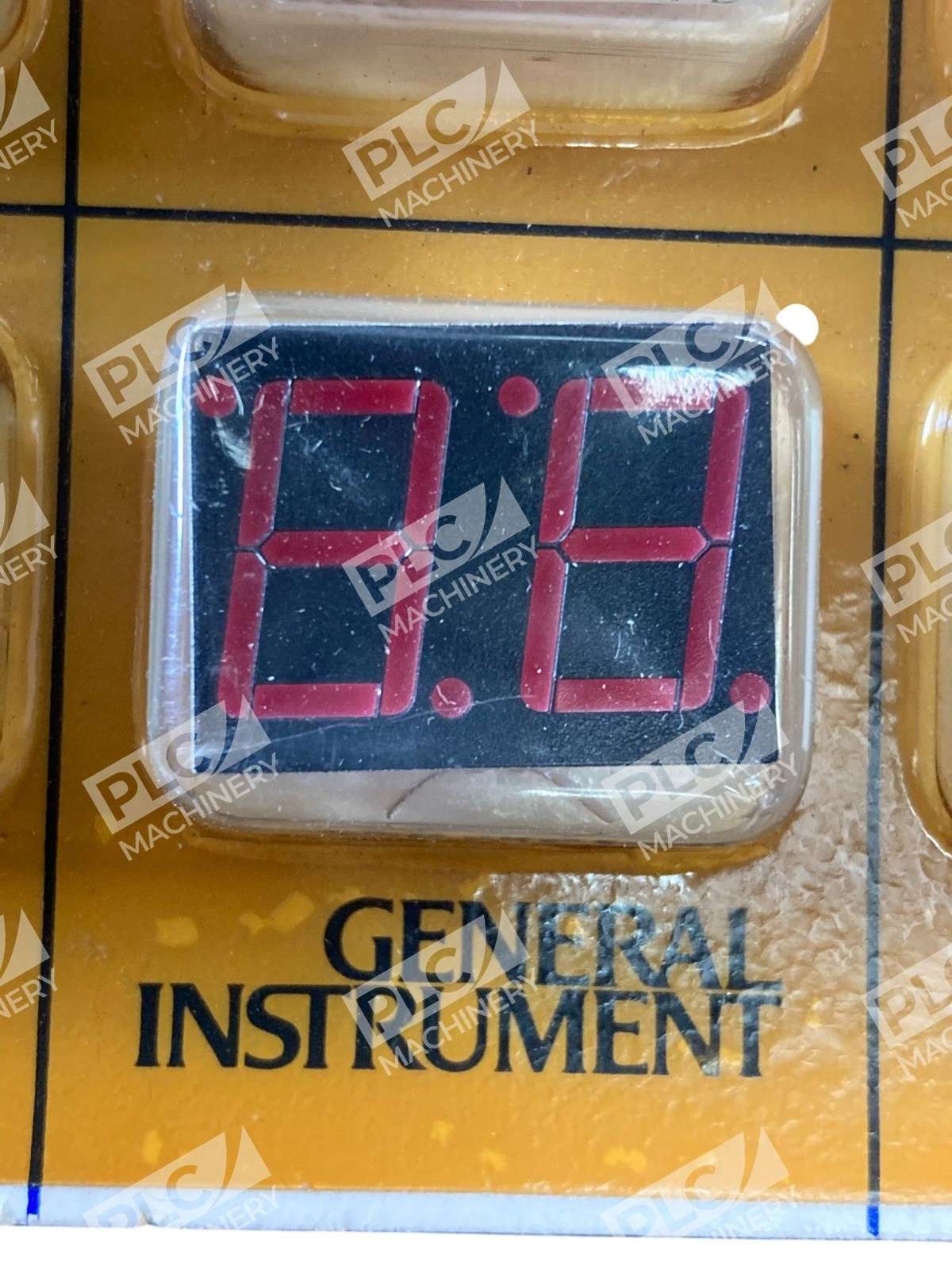 General Instrument MAN6710 004D Red LED 7-Segment Display Pack of 10 - Image 7