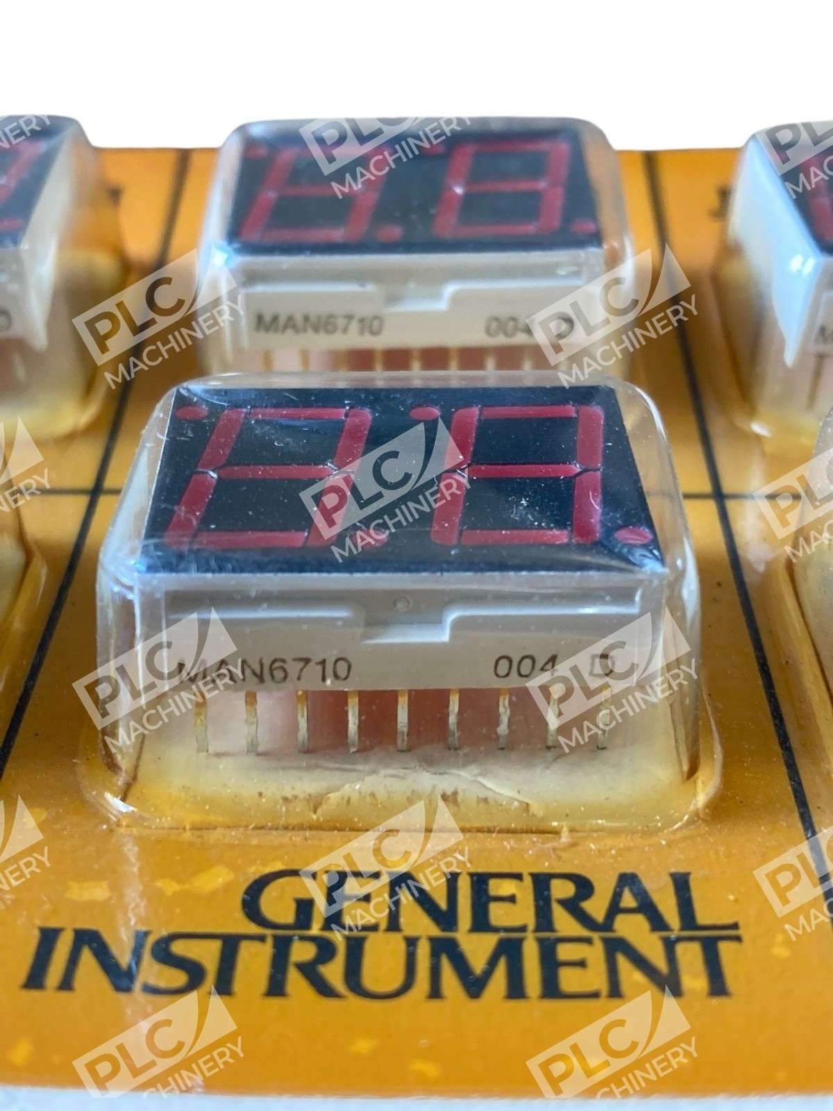 General Instrument MAN6710 004D Red LED 7-Segment Display Pack of 10 - Image 9