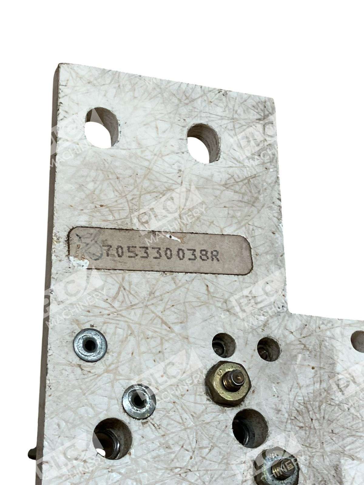 Fuse Block Assembly Featuring Bolt-Down Style Fuses 705330038R - Image 4