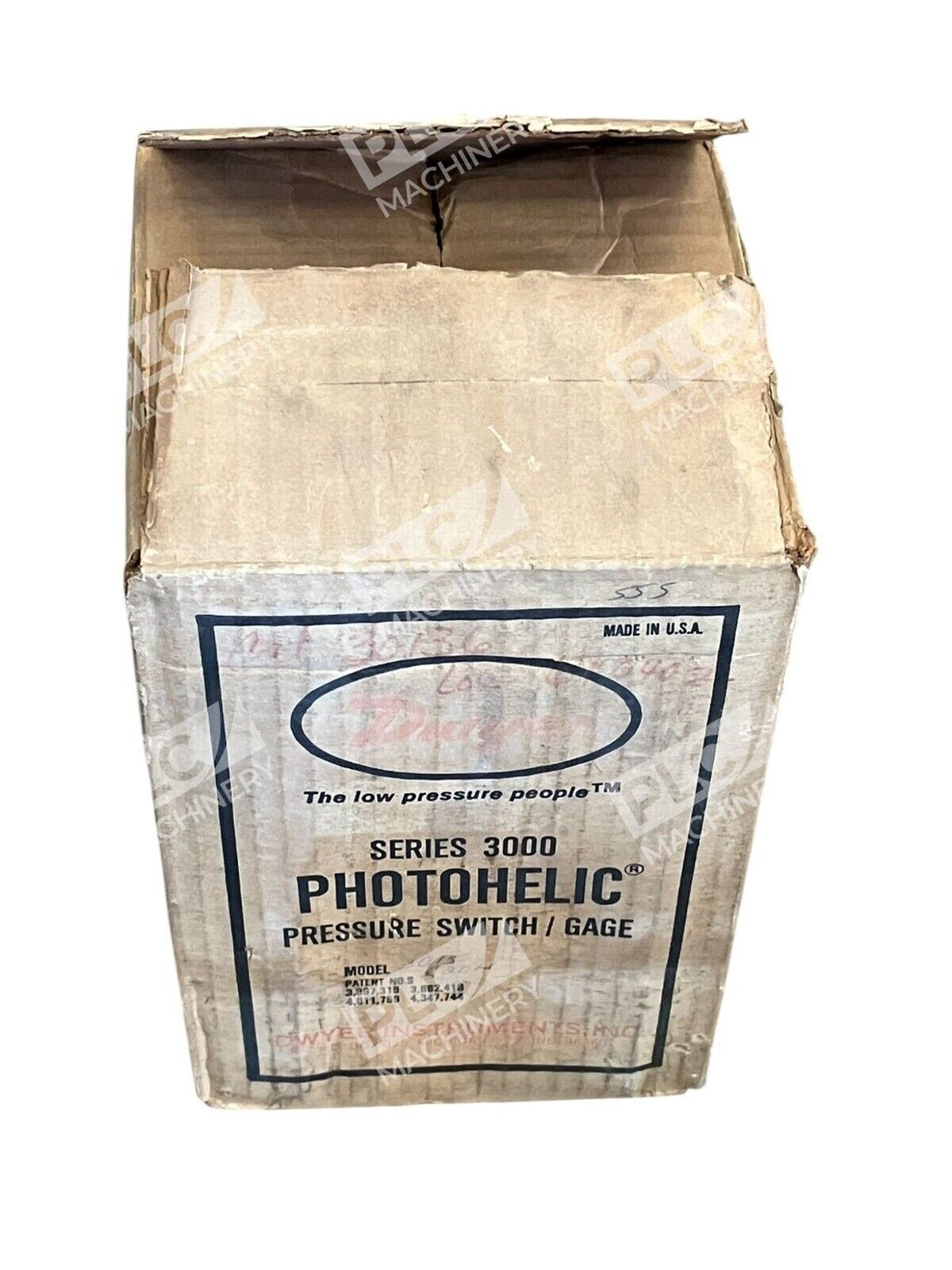 Dwyer Instruments Series 3000 Photohelic Pressure Switch Gage Model 3015 - Image 2