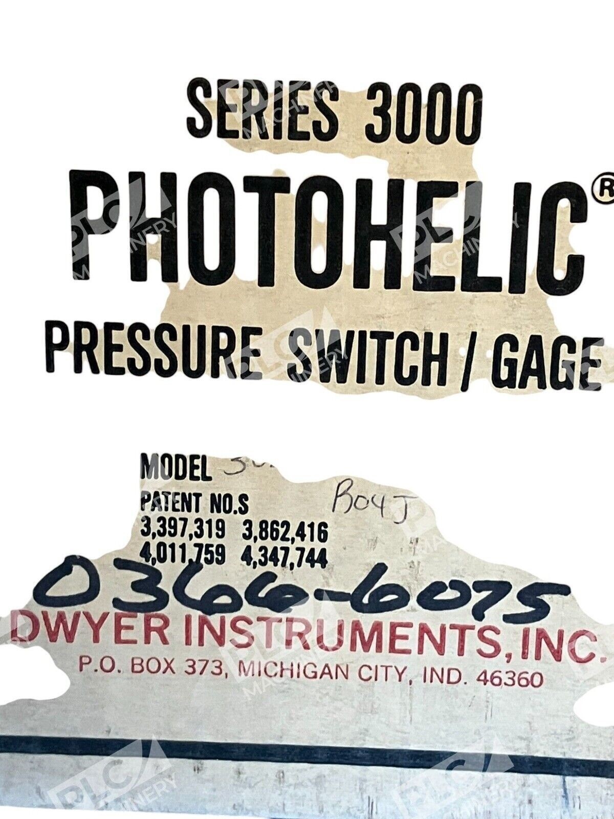 Dwyer Instruments Series 3000 Photohelic Pressure Switch Gauge Model 3020 - Image 4
