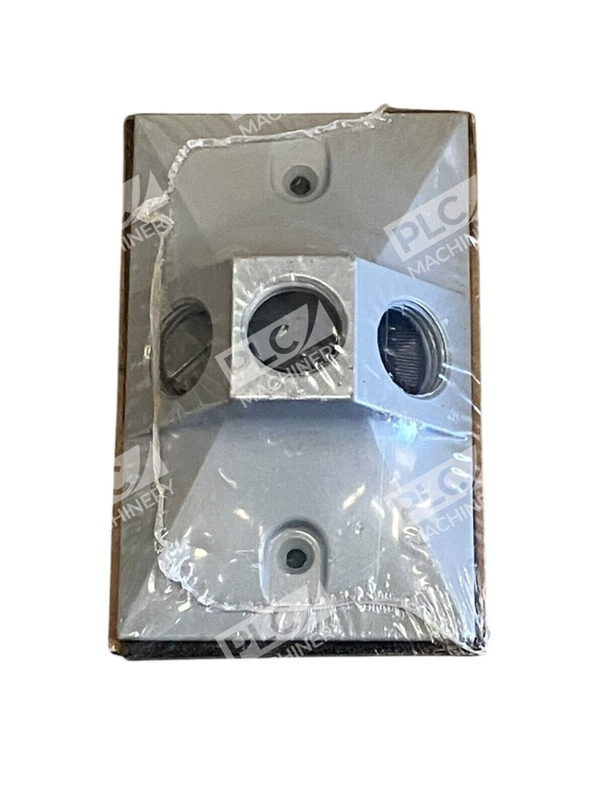 Mulberry Three 1/2" IPS Holes Rectangular Cover 30361 (lot of 4) - Image 3