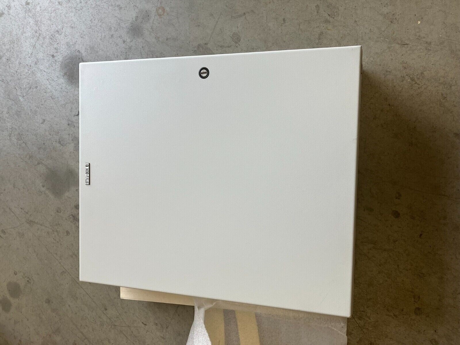 Hoffman CSD24206LGEMC EMC Enclosure - Image 3
