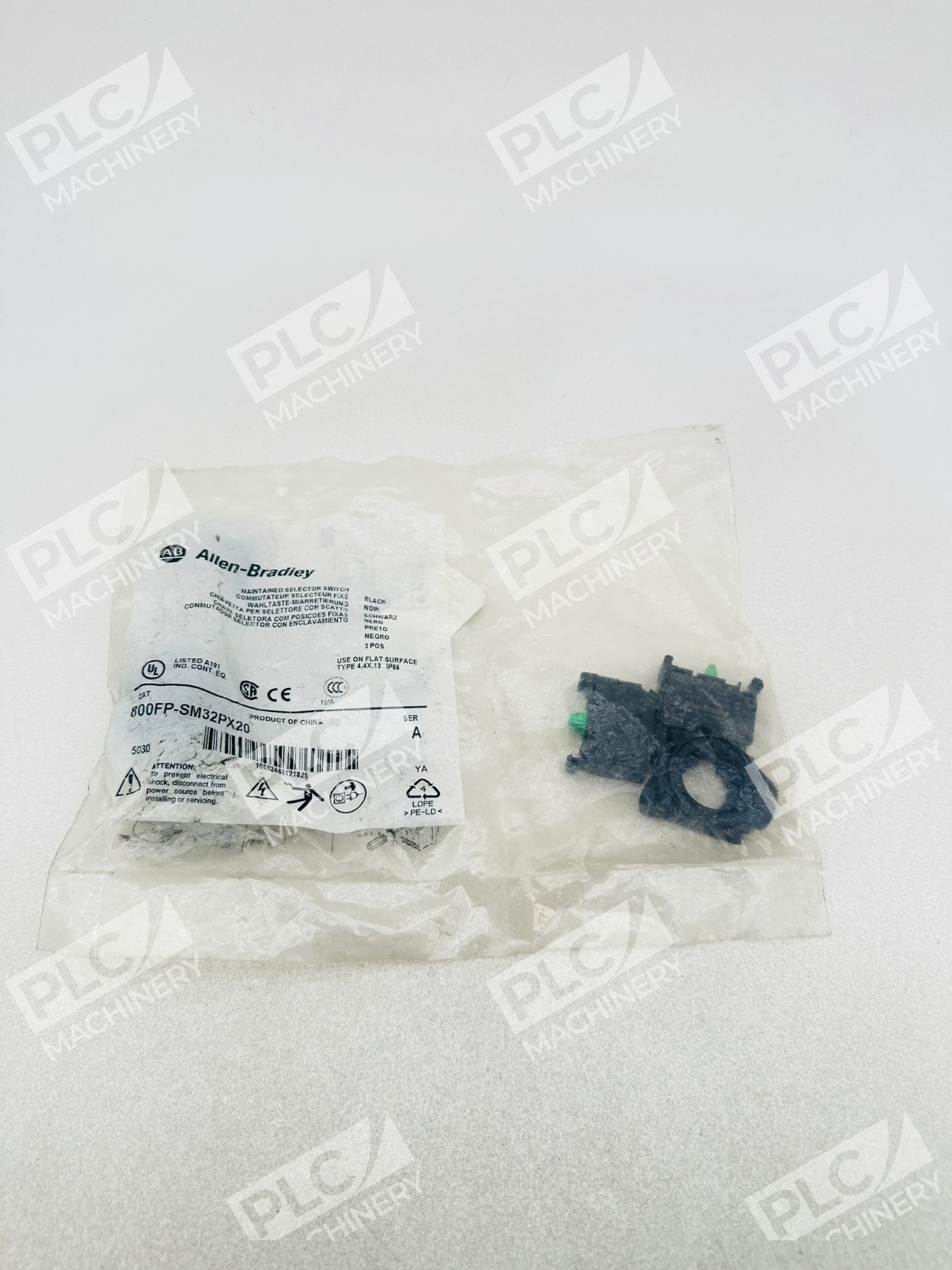 Allen Bradley 800FP-SM32PX20 Maintained Selector Switch Ser A
