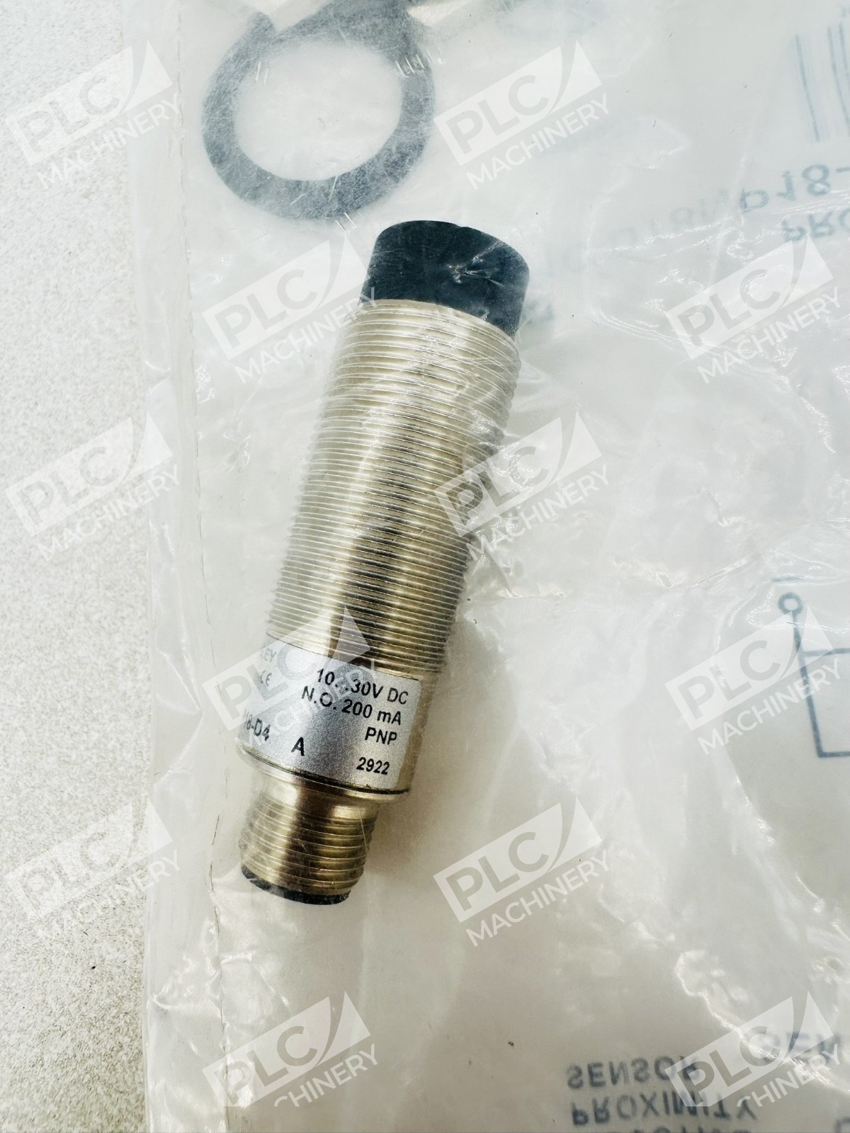 Allen Bradley 871C-DT8NP18-D4 Inductive Proximity Sensor Ser A - Image 8