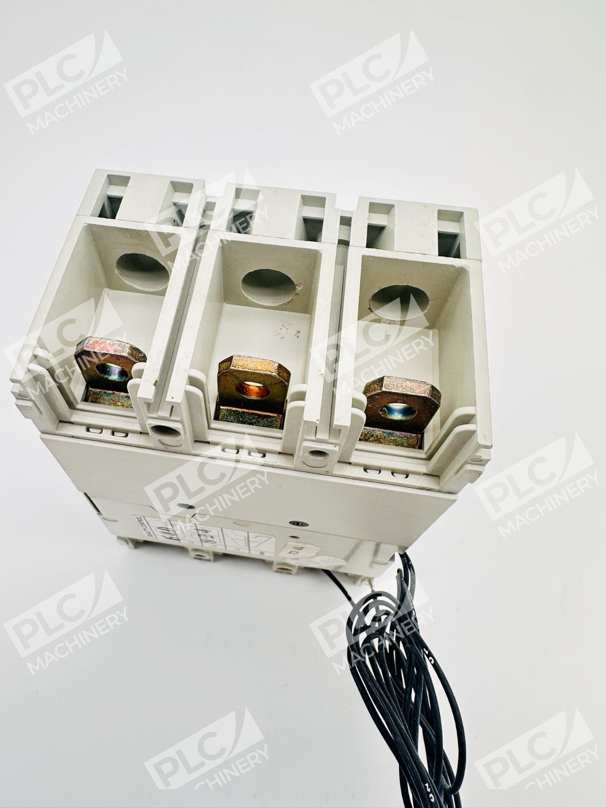 ABB 1SDA053694R1 SACE T3N 200A Contact Kit Circuit Breaker - Image 11