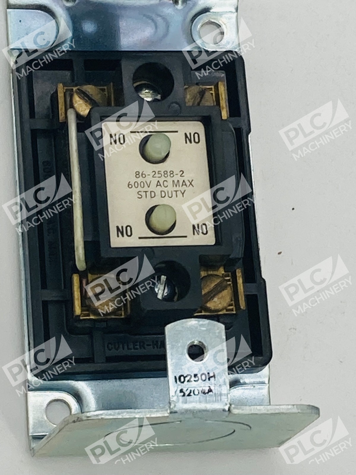 Eaton Cutler-Hammer 10250H5204A Standard Duty Pushbutton Station - Image 10