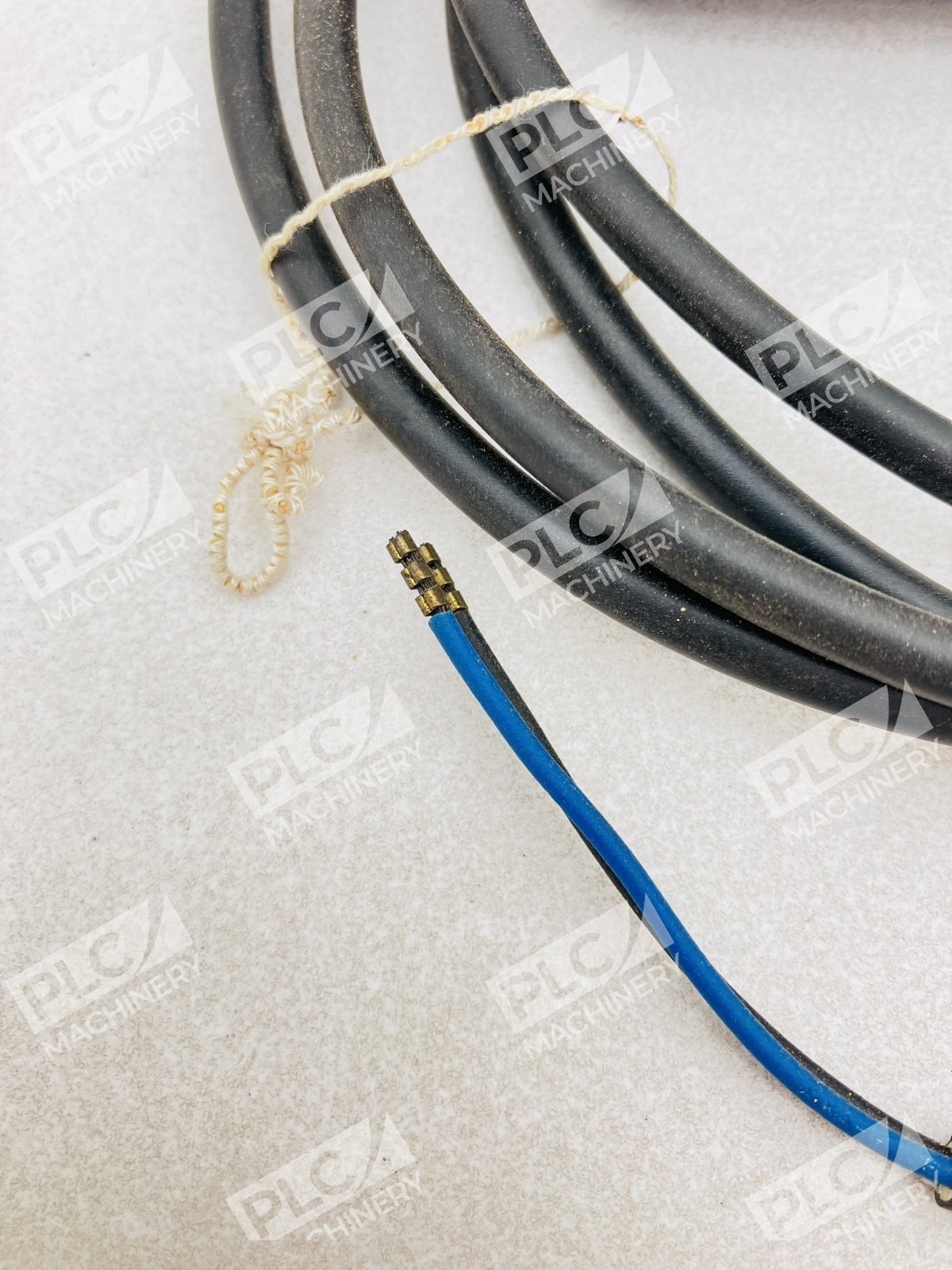 Allen Bradley 871C-C10S30 Inductive Proximity Sensor Ser A - Image 5