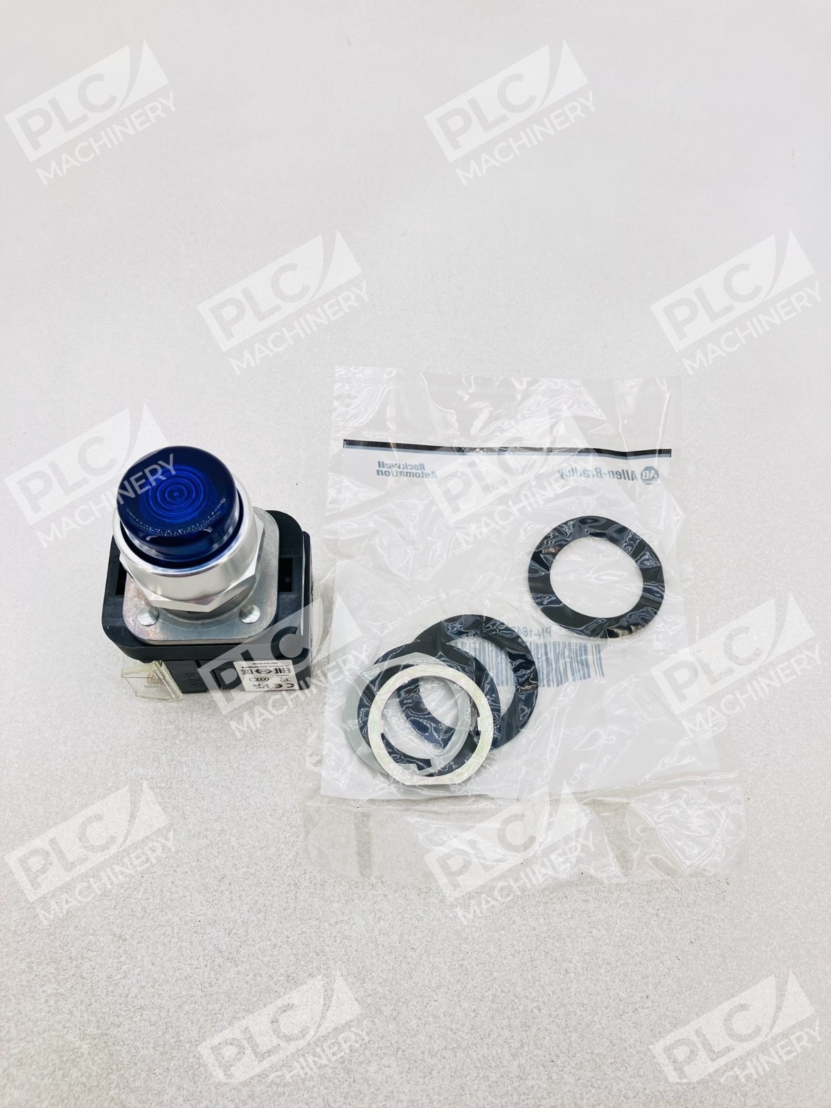 Allen Bradley 800T-QBH2B Illuminated Momentary Push Button Blue Ser U - Image 4