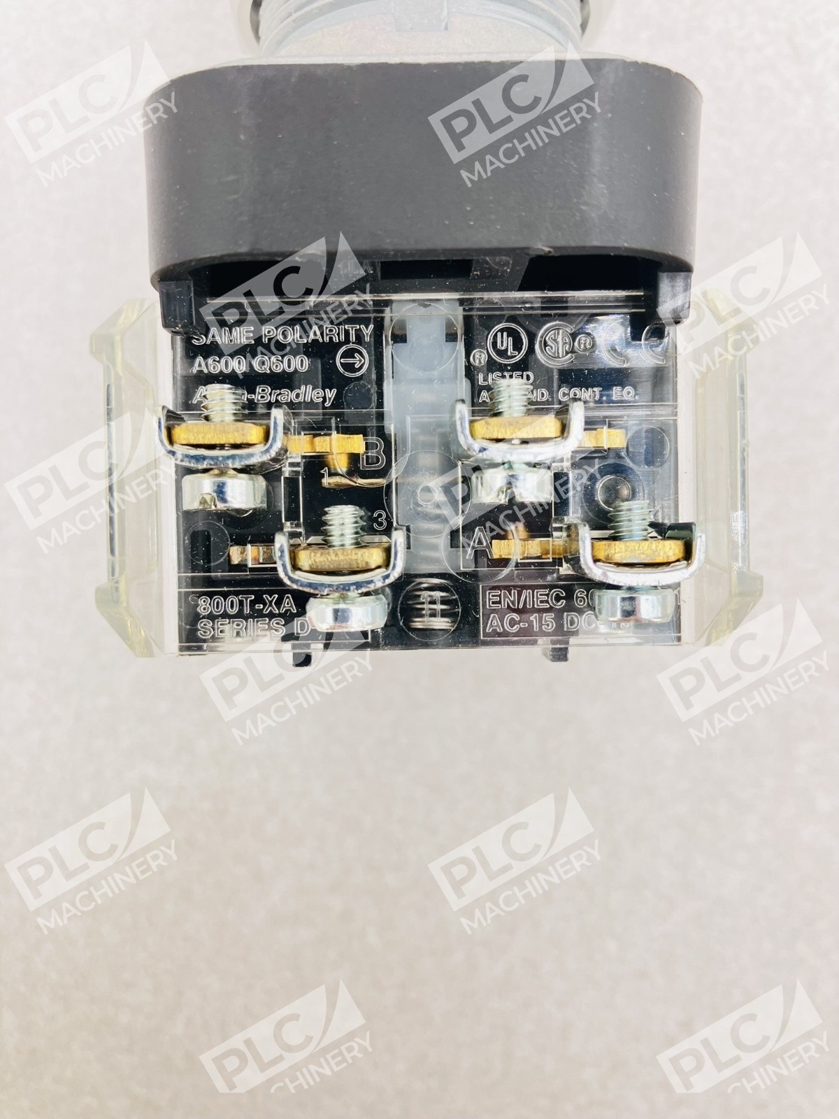 Allen Bradley 800T-QBH2B Illuminated Momentary Push Button Blue Ser U - Image 9