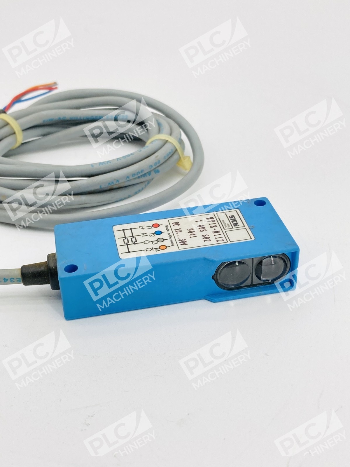 Sick WT18-N112 Photoelectric Sensor Background Suppression - Image 4