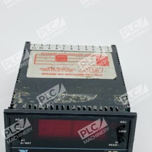 Newport Quanta Digital Pyrometer Temperature Indicator Â°F Panel Meter
