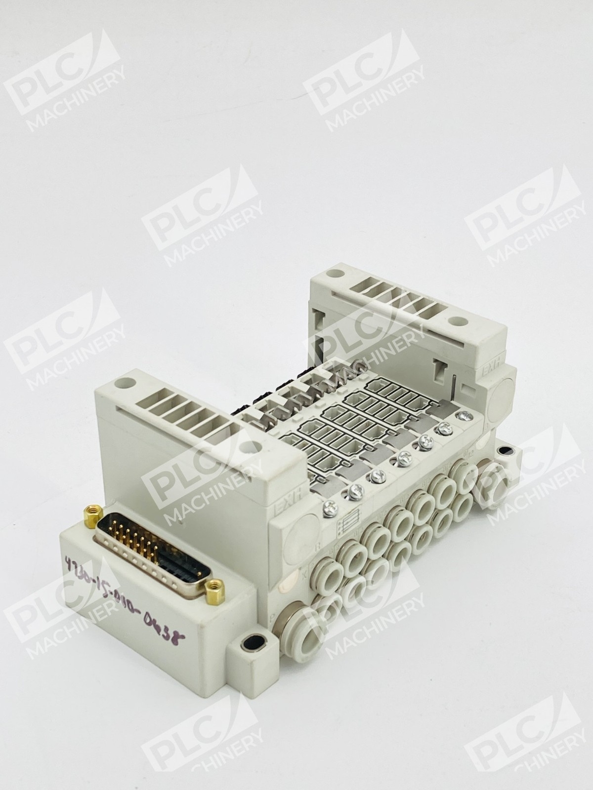 SMC VV5Q11-C01-07-DAL01096 Pneumatic Solenoid Valve Manifold - Image 3