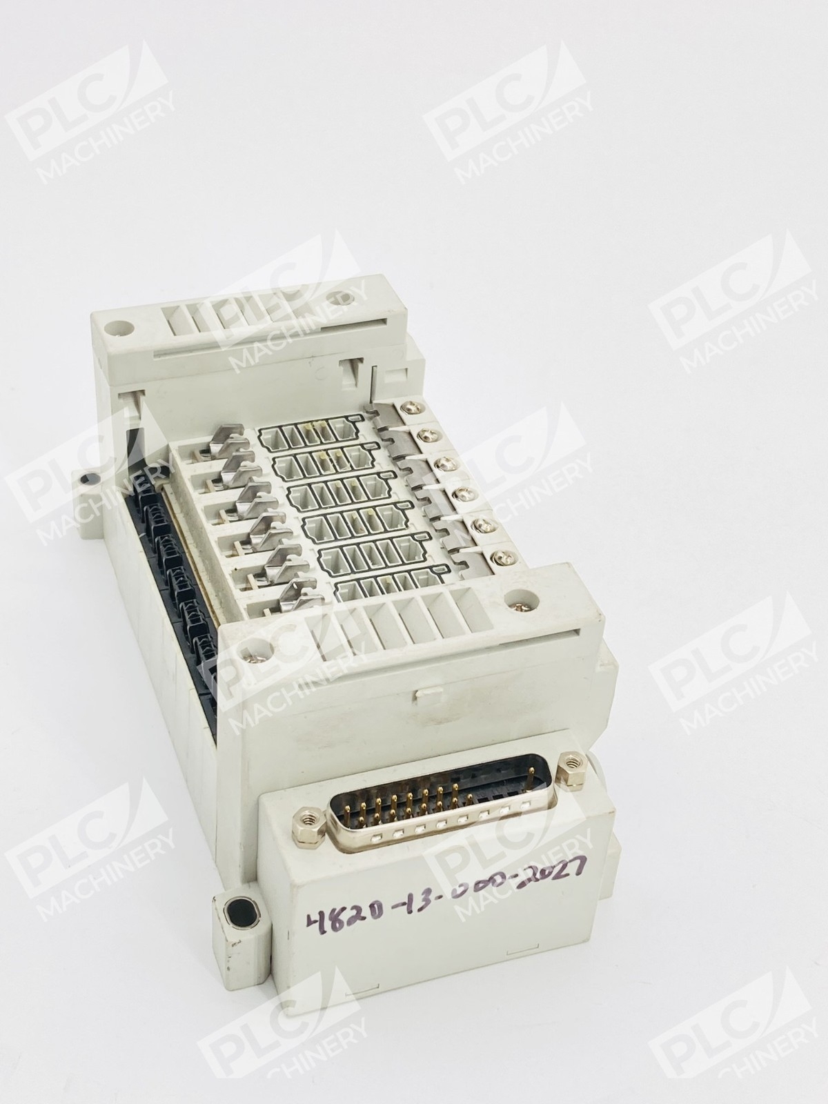 SMC VV5Q11-08C6FU0-NS-X50US Valve Manifold Base - Image 4