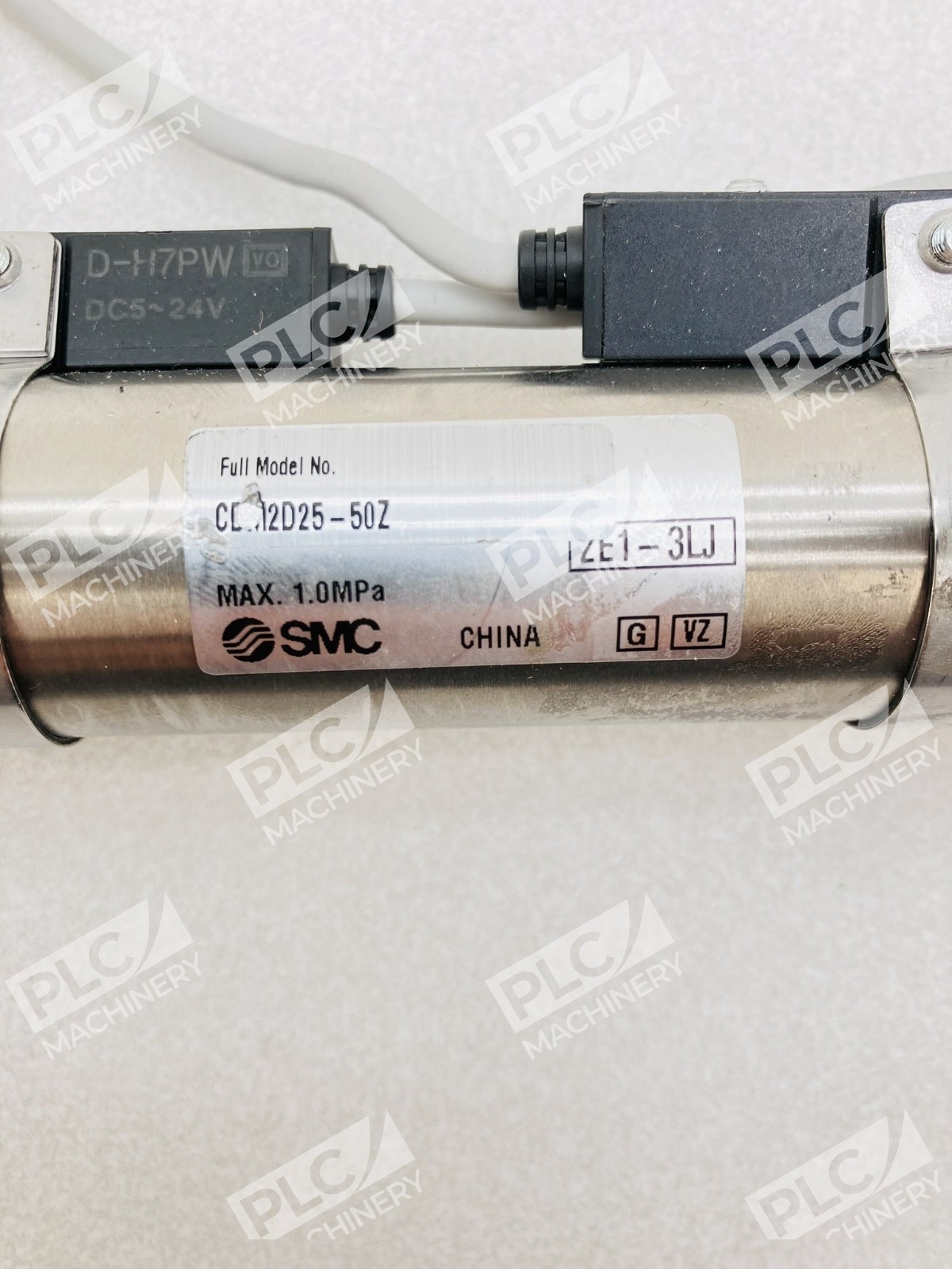 SMC CDM2D25-50Z Pneumatic Cylinder Double Acting - Image 3