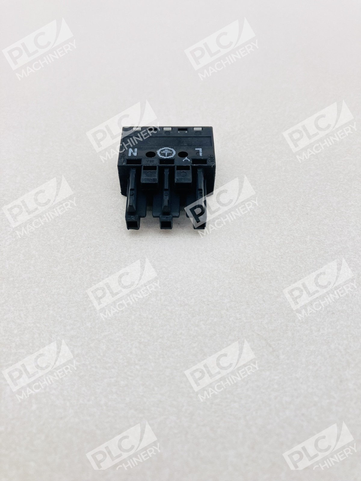 Wago 770-203 Winsta Midi 3-Pole Plug Code A 4mm Connector lots of 24 - Image 7