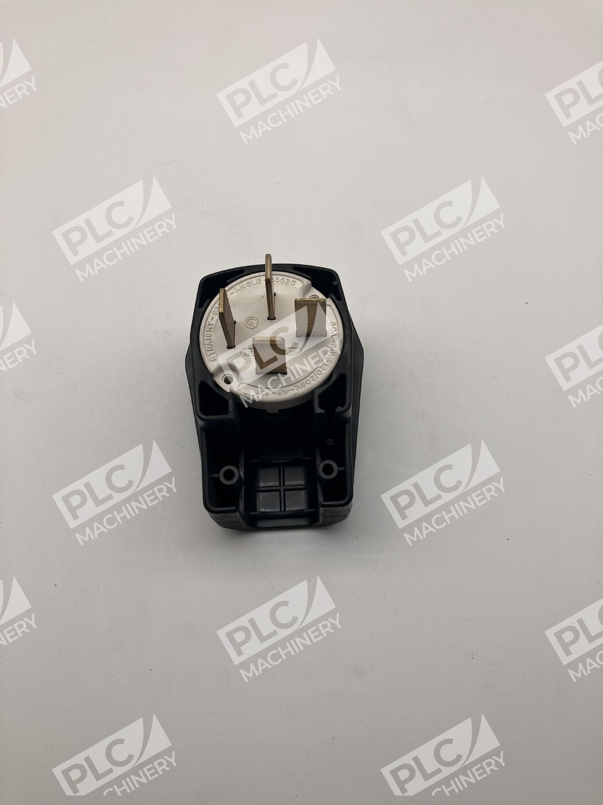 Hubbell P-6297 Industrial Straight Blade Angle Plug w/ Housing - Image 3