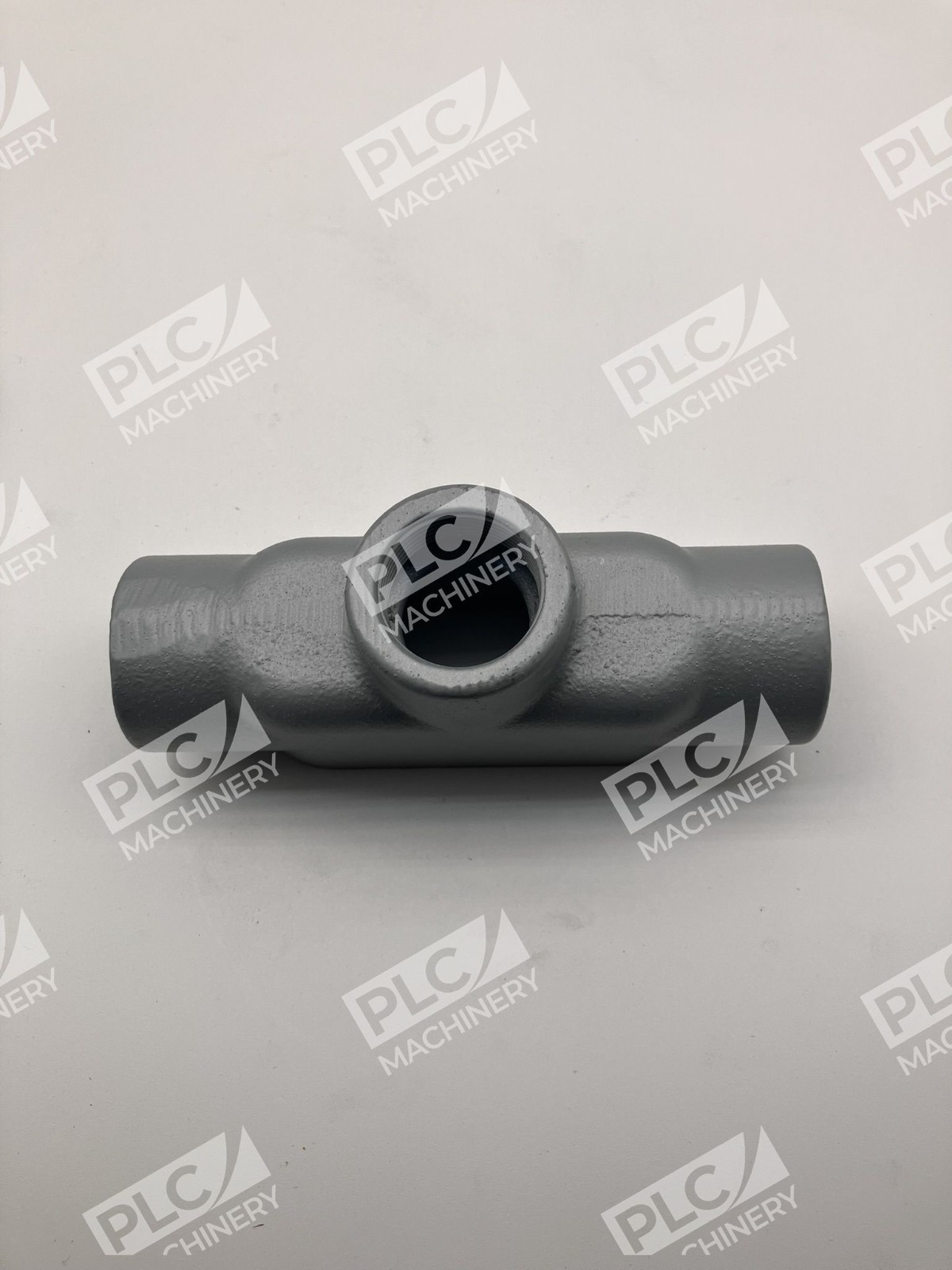 Appleton FM7 1-1/4" T Conduit Body with Cover and Gasket - Image 8