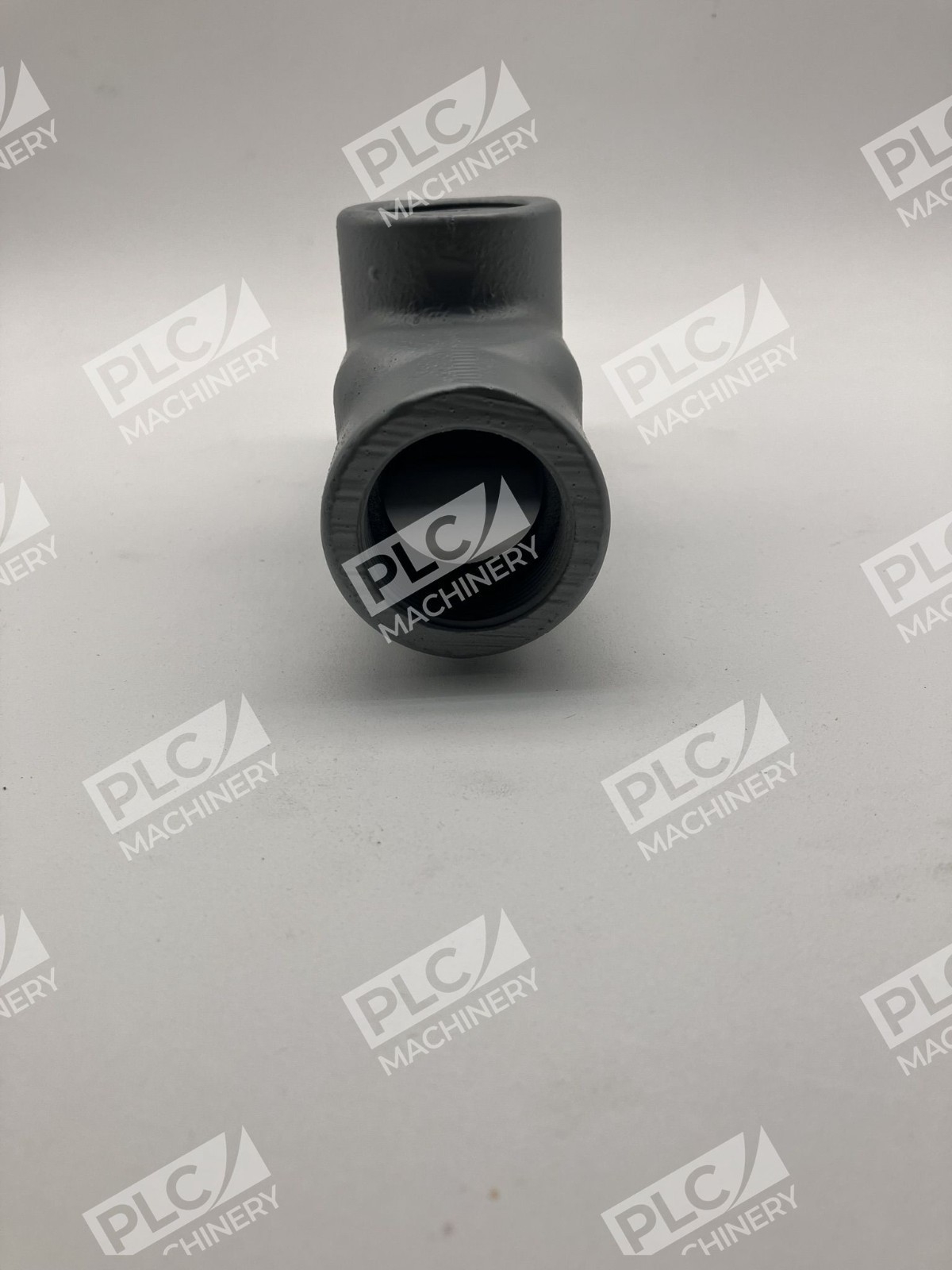 Appleton FM7 1-1/4" T Conduit Body with Cover and Gasket - Image 9