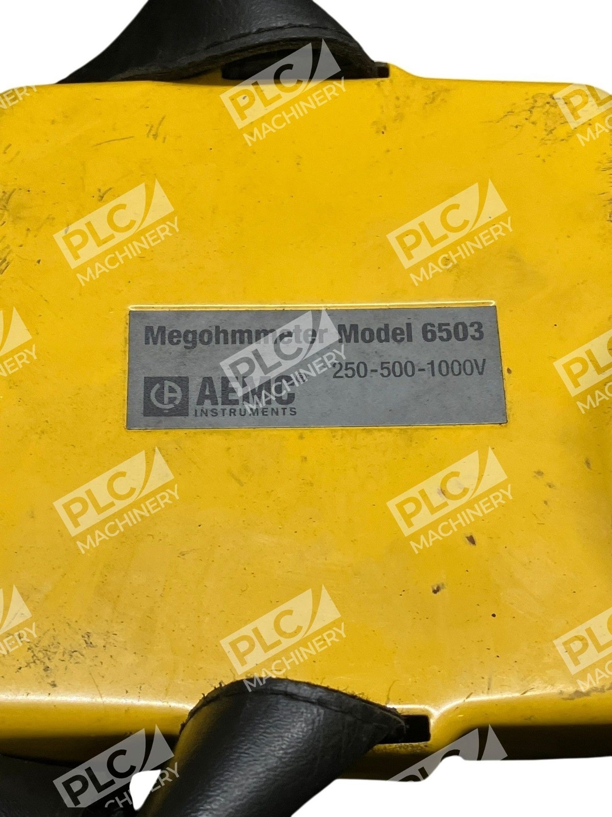 6503 – AEMC Instruments – Hand-Crank Megohmmeter Insulation Tester With Case - Image 3