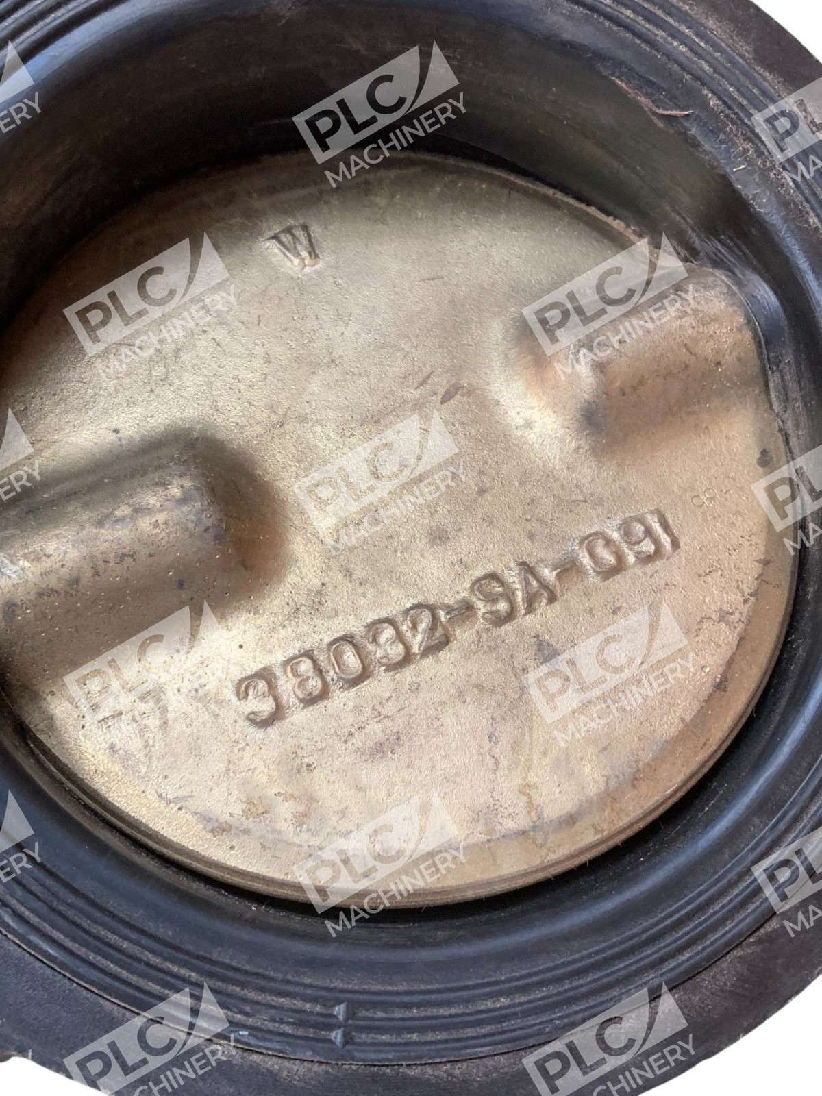 Milwaukee Valve Company CW223E A 6 IRON BUTTERFLY VALVE - Image 6