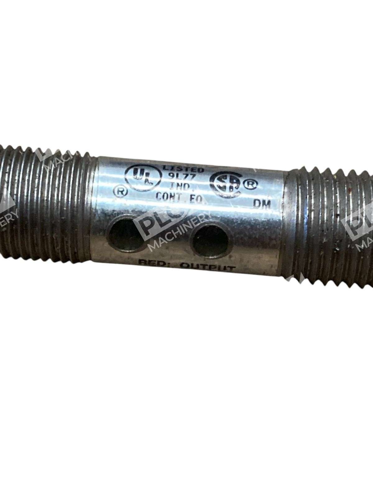 Allen-Bradley 871TM-B4N12-R3 A Metal Face Inductive Sensor - Image 8