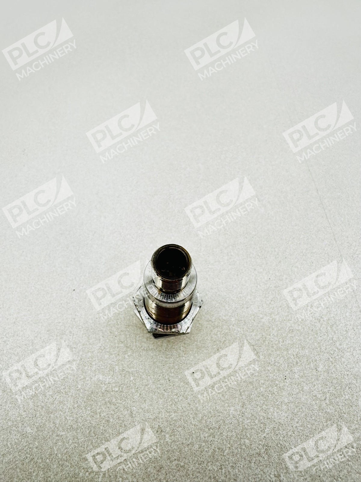 ifm Electronic IGT202 Inductive Proximity Sensor M18 Stainless Steel - Image 3