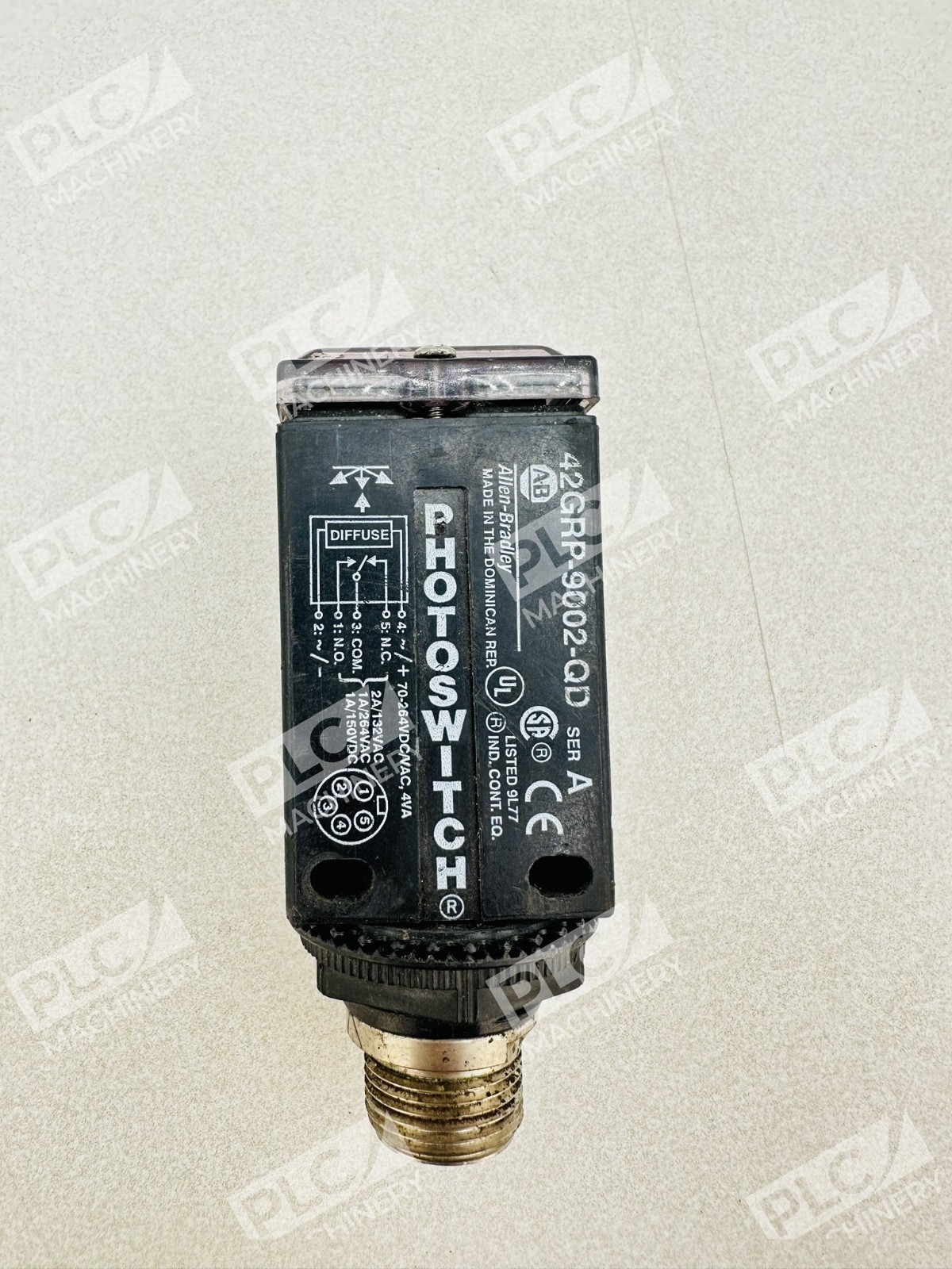 Allen Bradley 42GRP-9002-QD Photoswitch Diffuse Sensor Ser A - Image 2