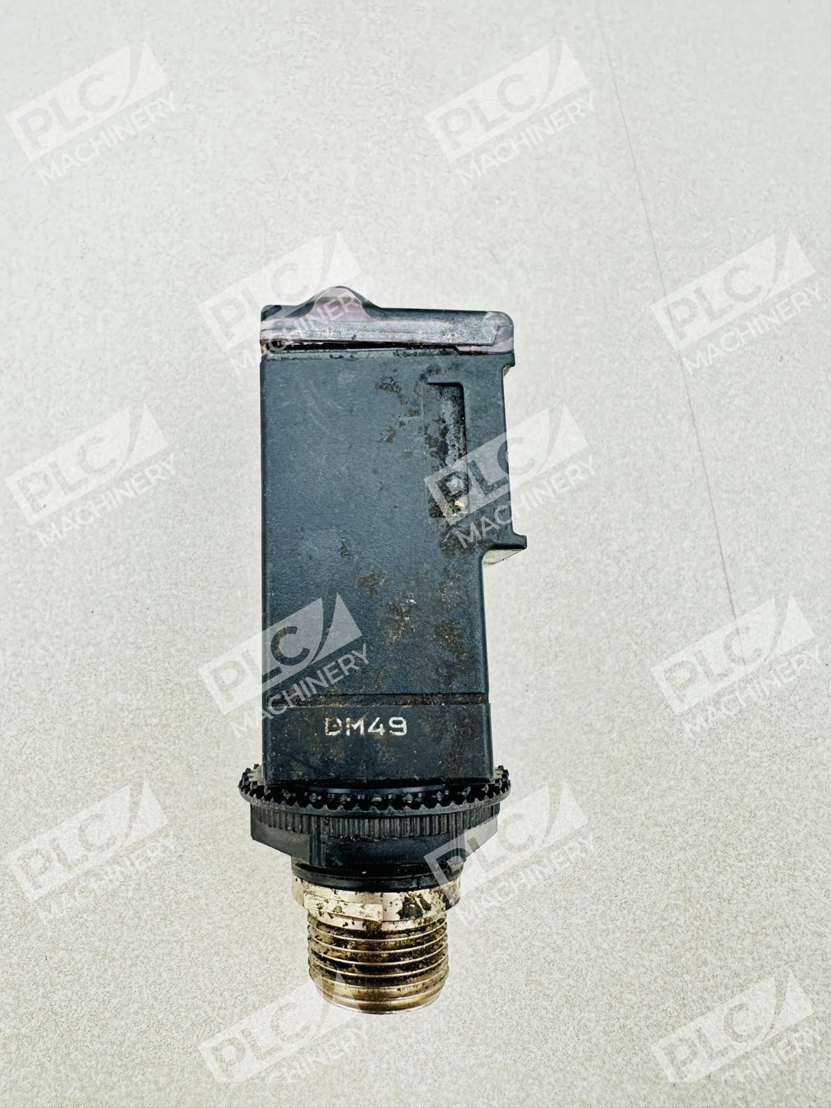Allen Bradley 42GRP-9002-QD Photoswitch Diffuse Sensor Ser A - Image 3