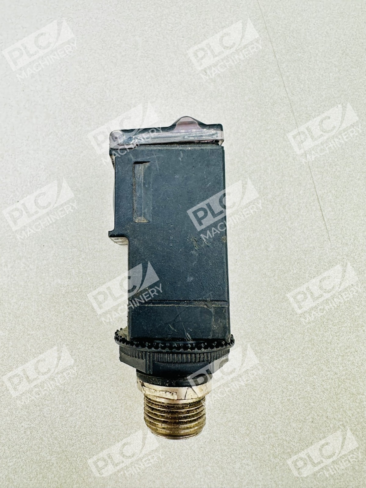 Allen Bradley 42GRP-9002-QD Photoswitch Diffuse Sensor Ser A - Image 5