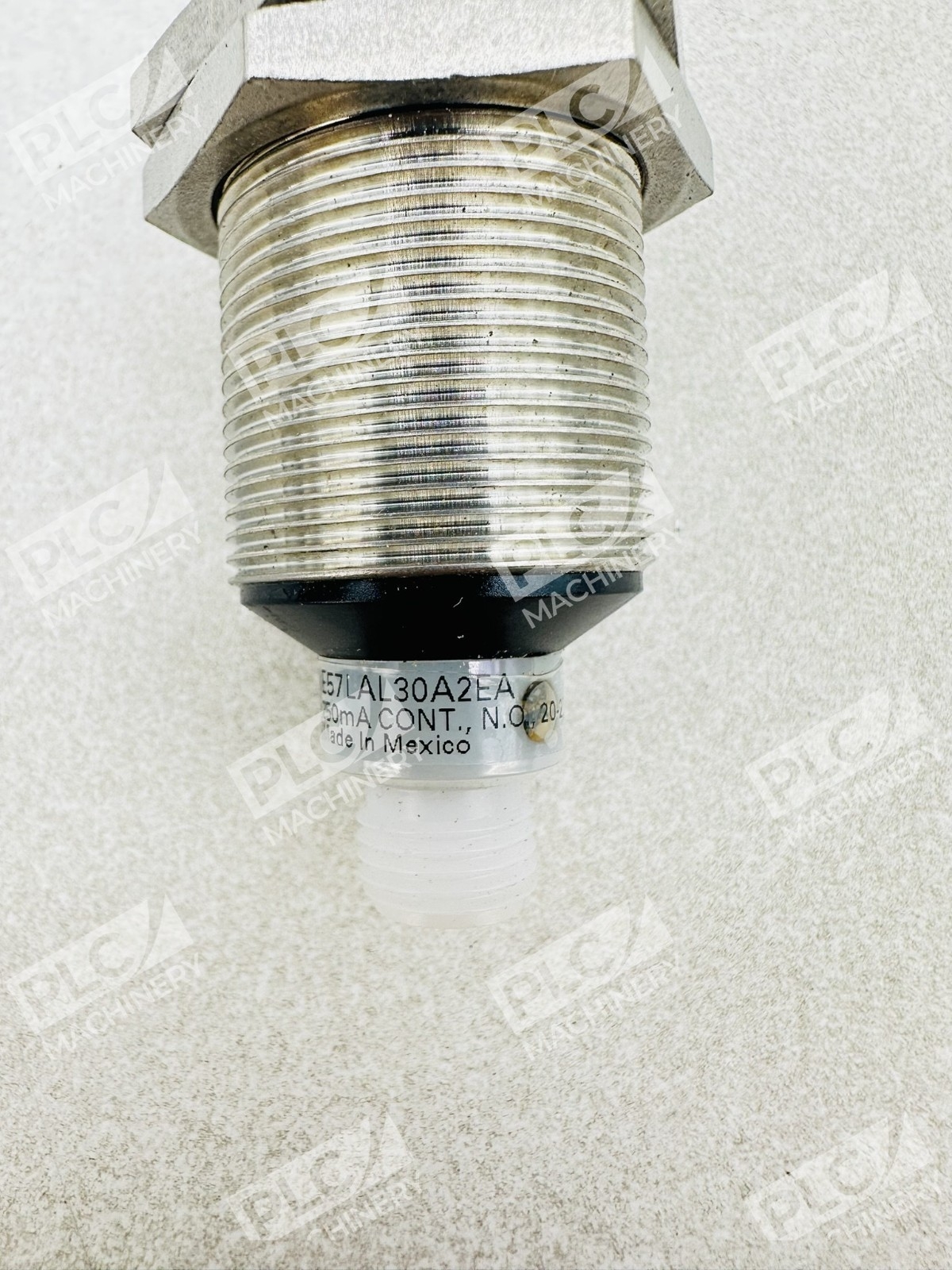 Eaton E57LAL30A2EA Inductive Proximity Sensor 250mA Ser G1 - Image 4
