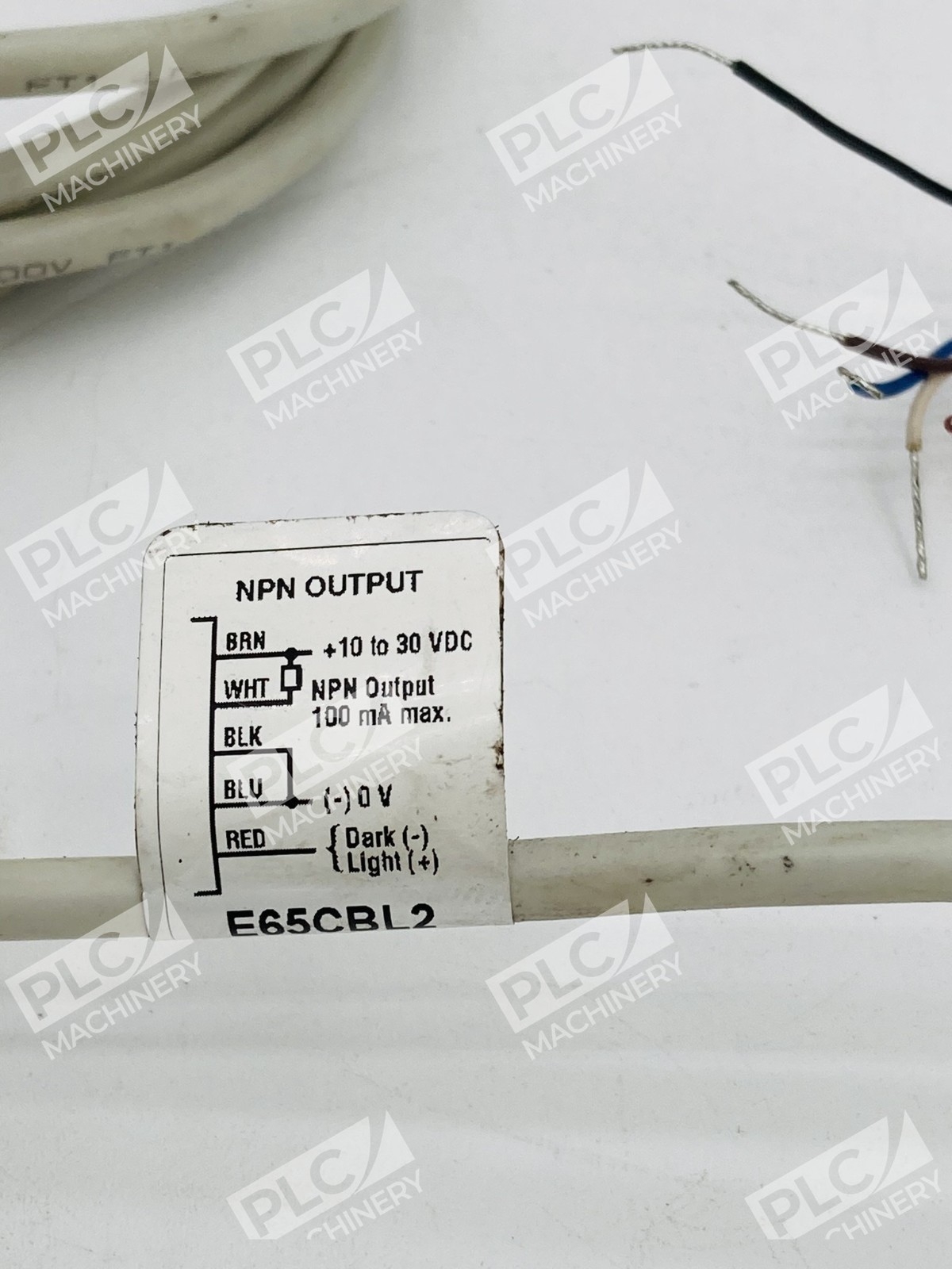 Eaton / Cutler-Hammer E65CBL2 Photoelectric Diffuse Sensor - Image 6