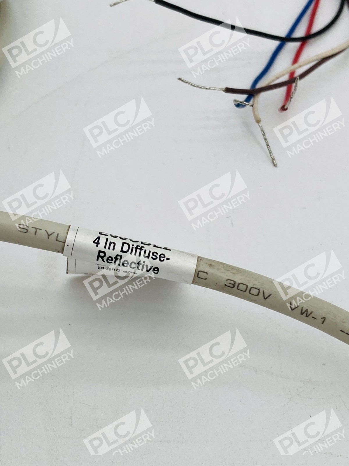 Eaton / Cutler-Hammer E65CBL2 Photoelectric Diffuse Sensor - Image 8