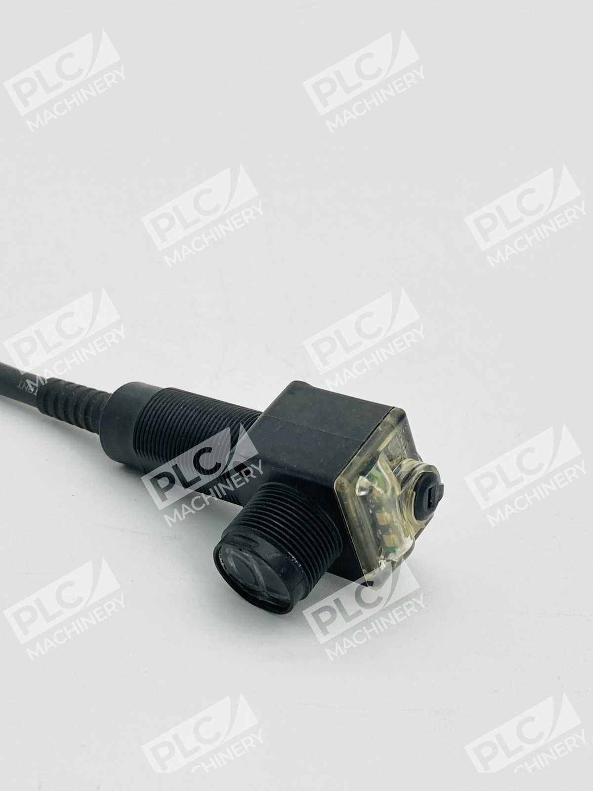 Allen Bradley 42EF-D1RCAK-G4 RightSight Photoswitch Diffuse Sensor Ser B - Image 4