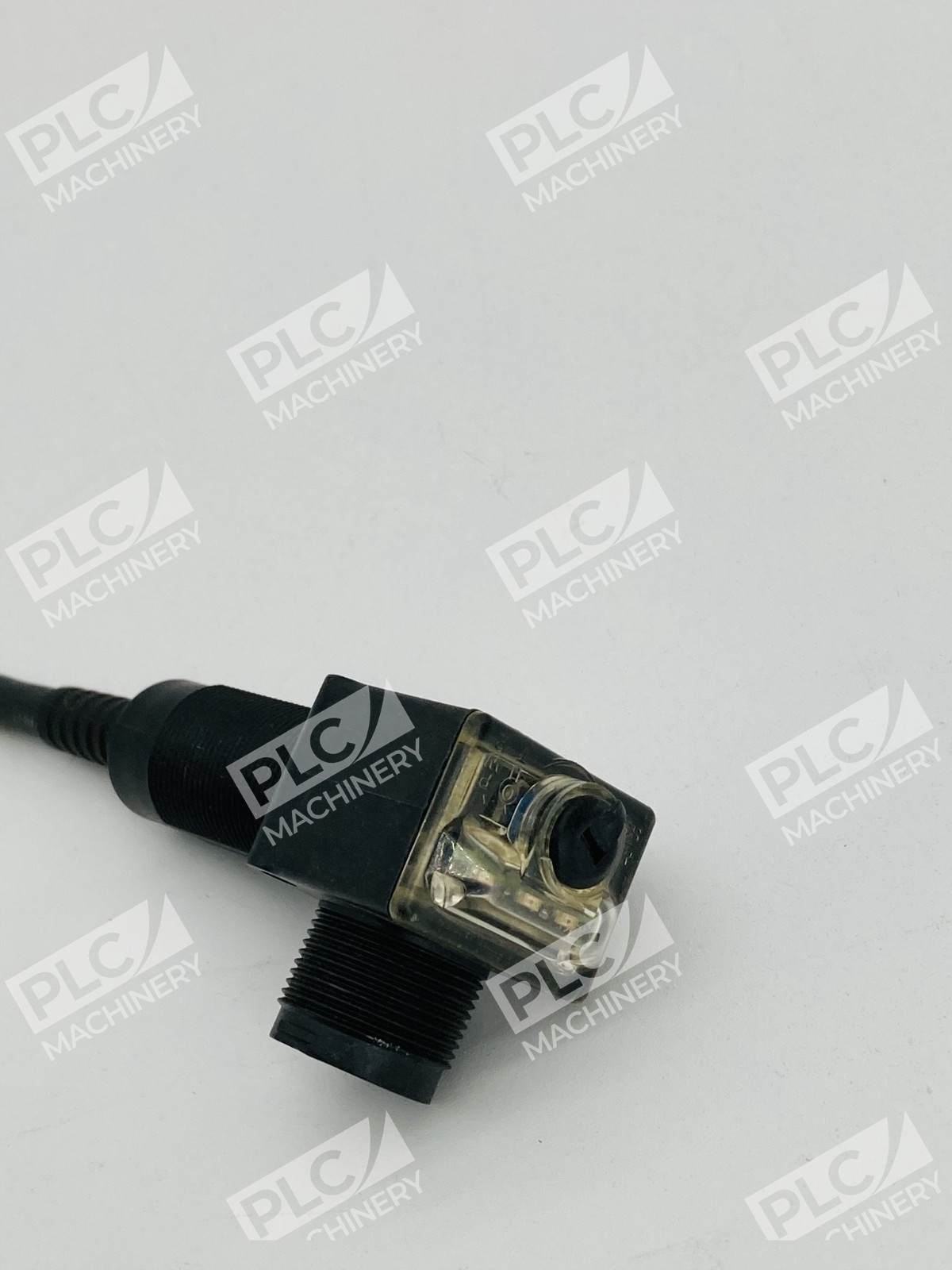 Allen Bradley 42EF-D1RCAK-G4 RightSight Photoswitch Diffuse Sensor Ser B - Image 5