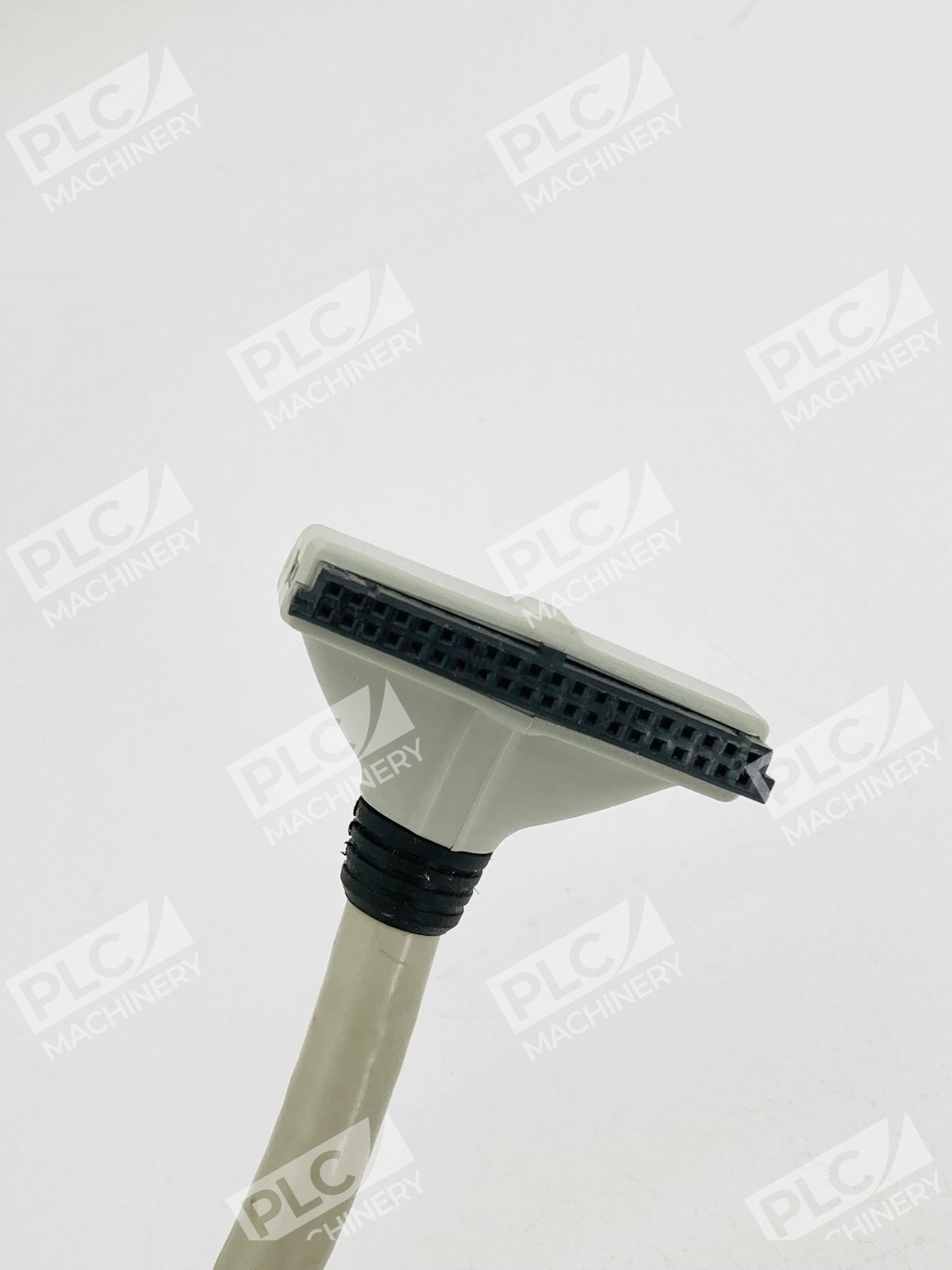 Allen Bradley 1422-CABLE010Y Pre-Wired Cable Ser E - Image 3